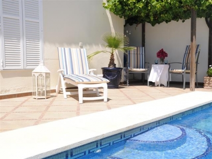 Villa for sale in town 214977