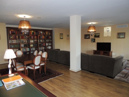 Benahavis property: Apartment with 5 bedroom in Benahavis, Spain 214984