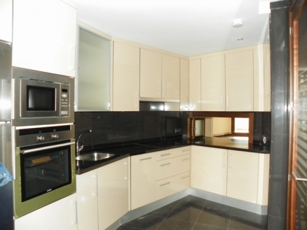 Estepona property: Apartment for sale in Estepona, Spain 215000