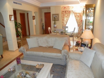 Marbella property: Townhome with 4 bedroom in Marbella 215004