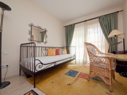 Nueva Andalucia property: Apartment for sale in Nueva Andalucia, Malaga 215014