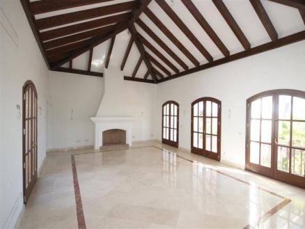 El Paraiso property: Villa for sale in El Paraiso, Spain 215017