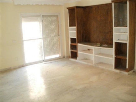 Estepona property: Apartment for sale in Estepona, Spain 215034