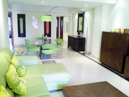 Estepona property: Apartment for sale in Estepona, Malaga 215063