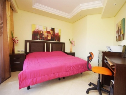 Estepona property: Malaga Apartment 215063