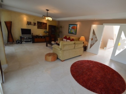 town Villa 215064