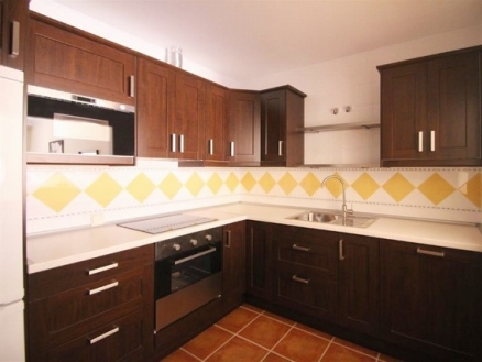 Benahavis property: Apartment for sale in Benahavis, Malaga 215071