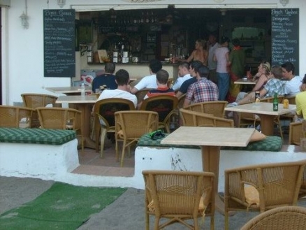 Marbella property: Commercial with bedroom in Marbella 215077
