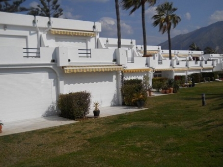 Aloha property: Townhome for sale in Aloha, Spain 215079