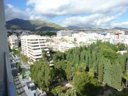 Marbella property: Apartment with 2 bedroom in Marbella 215088