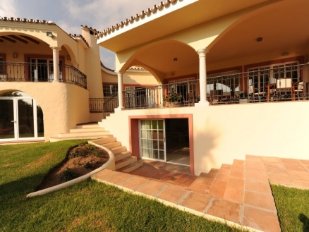 Sierra Blanca property: Villa for sale in Sierra Blanca 215128