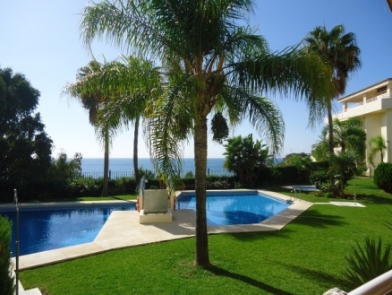 Apartment for sale in town 215130