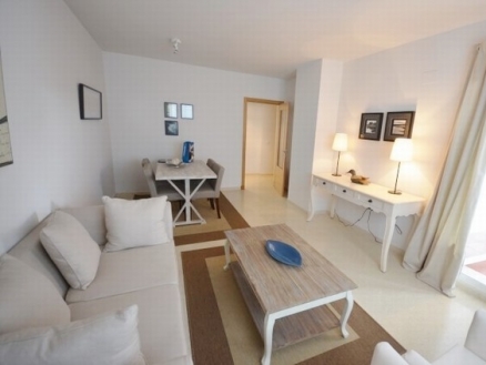 Los Pacos property: Apartment for sale in Los Pacos 215135