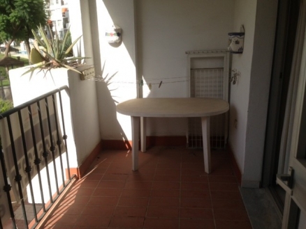 Fuengirola property: Apartment for sale in Fuengirola, Malaga 215139