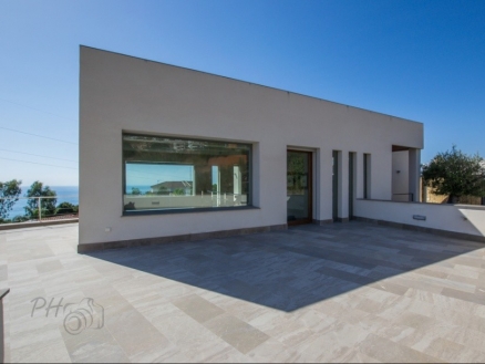 Benalmádena property: Villa with 4 bedroom in Benalmádena 215144