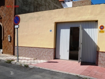 Alhaurin De La Torre property: Land for sale in Alhaurin De La Torre, Malaga 215153