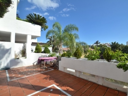 Puerto Banus property: Malaga property | 2 bedroom Apartment 215155