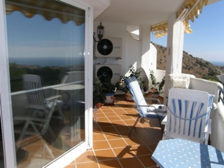 Calahonda property: Apartment for sale in Calahonda, Spain 215159