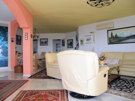 Calahonda property: Malaga property | 3 bedroom Apartment 215159