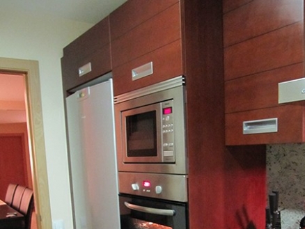 Apartment with 3 bedroom in town 215160