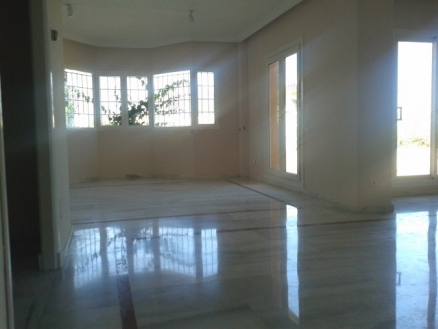 Nueva Andalucia property: Apartment with 3 bedroom in Nueva Andalucia, Spain 215170