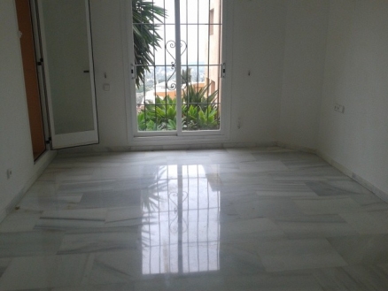 Nueva Andalucia property: Apartment in Malaga for sale 215170