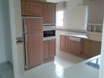 Nueva Andalucia property: Nueva Andalucia Apartment 215170