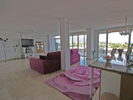Nueva Andalucia property: Apartment for sale in Nueva Andalucia, Spain 215183