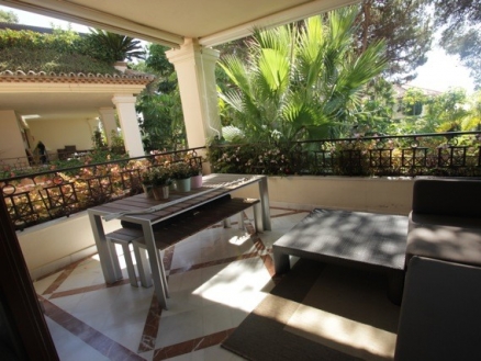 Los Monteros property: Apartment for sale in Los Monteros, Spain 215186