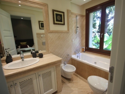 Los Monteros property: Malaga property | 3 bedroom Apartment 215186