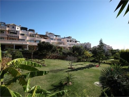 Elviria property: Apartment for sale in Elviria 215188