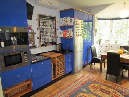 Malaga property | 6 bedroom Villa 215192