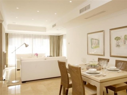 Marbella property: Apartment for sale in Marbella, Malaga 215196