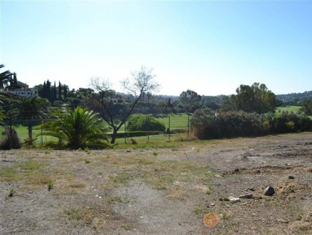 Nueva Andalucia property: Land with bedroom in Nueva Andalucia 215199