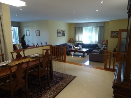 town Villa 215208