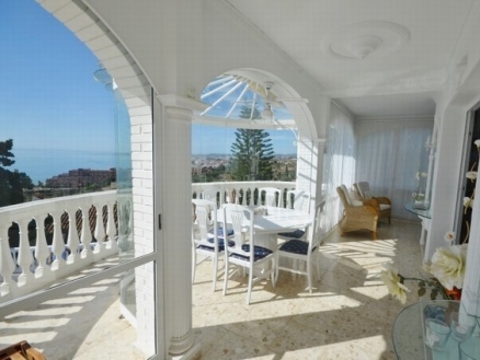 Benalmádena property: Villa with 5 bedroom in Benalmádena 215220