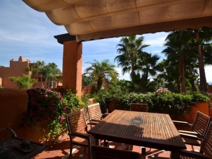 Puerto Banus property: Apartment with 3 bedroom in Puerto Banus, Spain 215222