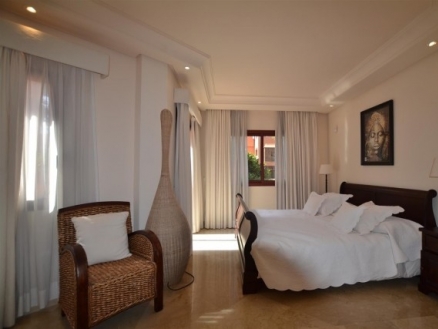 Puerto Banus property: Apartment for sale in Puerto Banus, Malaga 215222