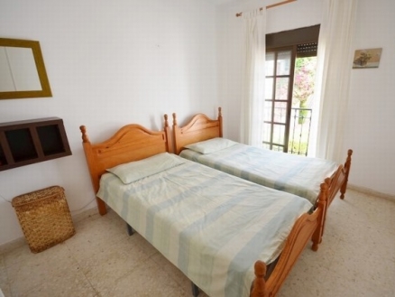 Townhome with 3 bedroom in town 215223