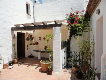 Estepona property: Townhome for sale in Estepona, Spain 215233