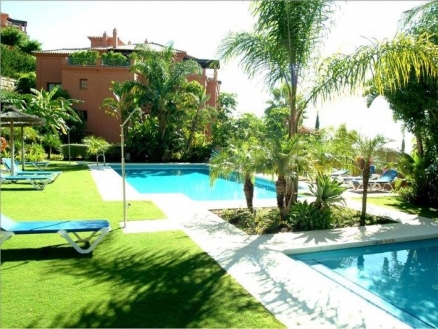 Benahavis property: Apartment for sale in Benahavis 215234