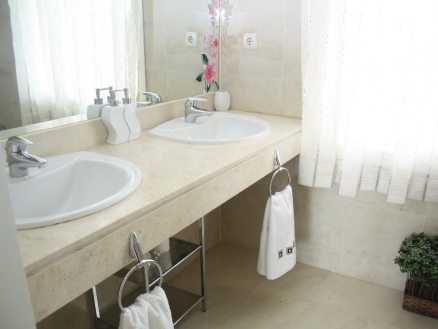 Apartment with 4 bedroom in town, Spain 215244
