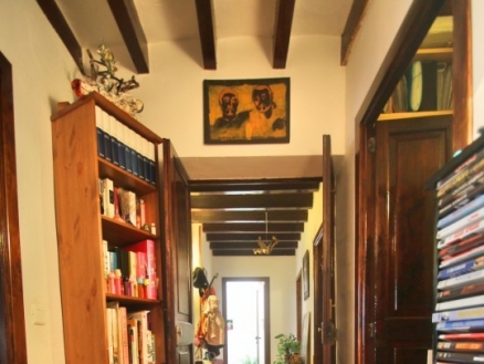 Apartment with 2 bedroom in town 215246