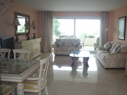 Estepona property: Malaga Apartment 215248