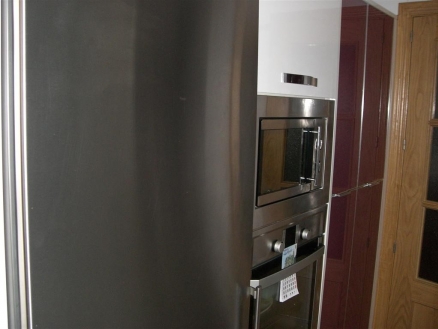 Apartment with 3 bedroom in town 215267