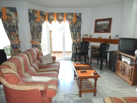Apartment with 2 bedroom in town 215292