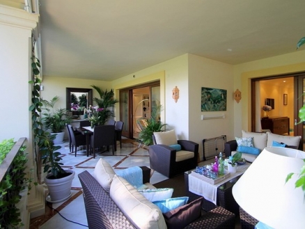Los Monteros property: Apartment for sale in Los Monteros, Spain 215296