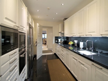 Los Monteros property: Malaga property | 3 bedroom Apartment 215296