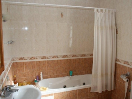 Coin property: Villa with 6 bedroom in Coin 215305
