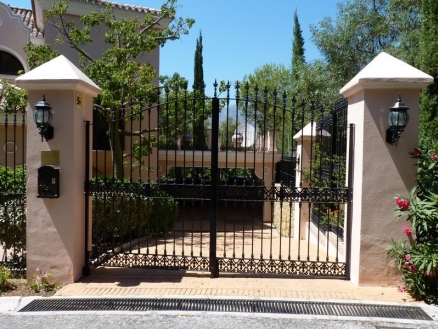 Rio Real property: Rio Real Villa 215314